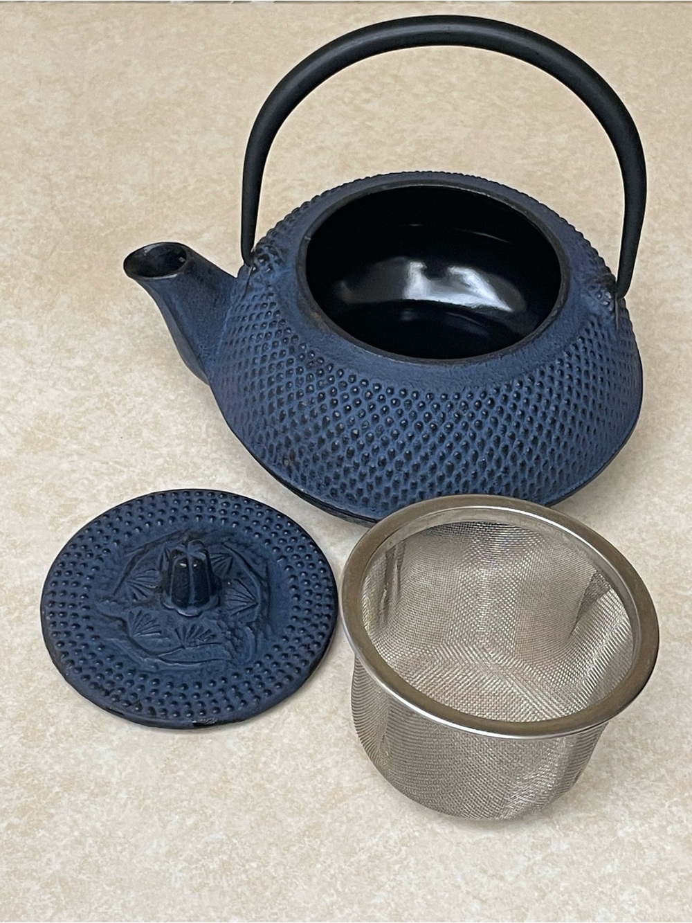 Japanese Blue Cast Iron Tetsubin Small Teapot Hobnail Design with Infuser & Lid